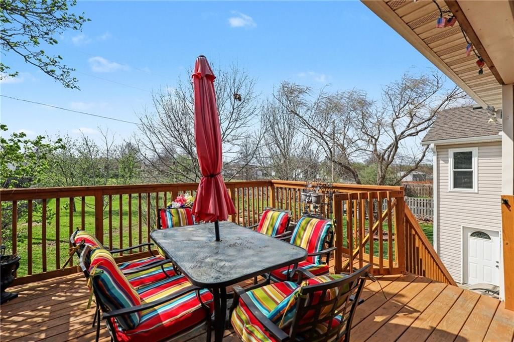 2411 Twin Oaks Drive — photo 27
