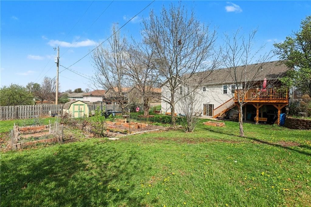 2411 Twin Oaks Drive — photo 28