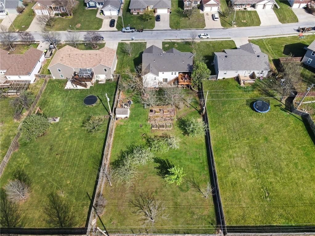 2411 Twin Oaks Drive — photo 30