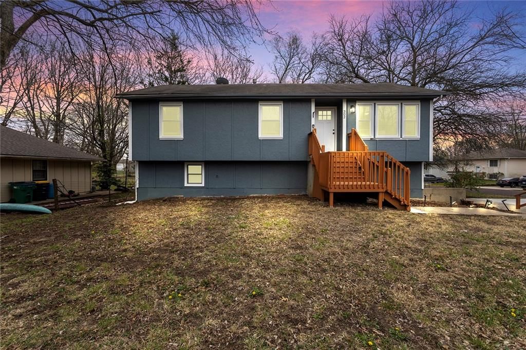 302 S Franklin Street, Spring Hill, KS