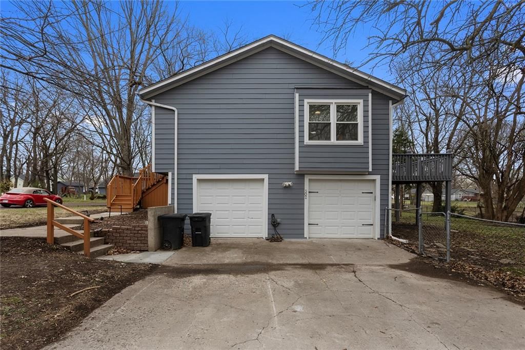 302 S Franklin Street — photo 25