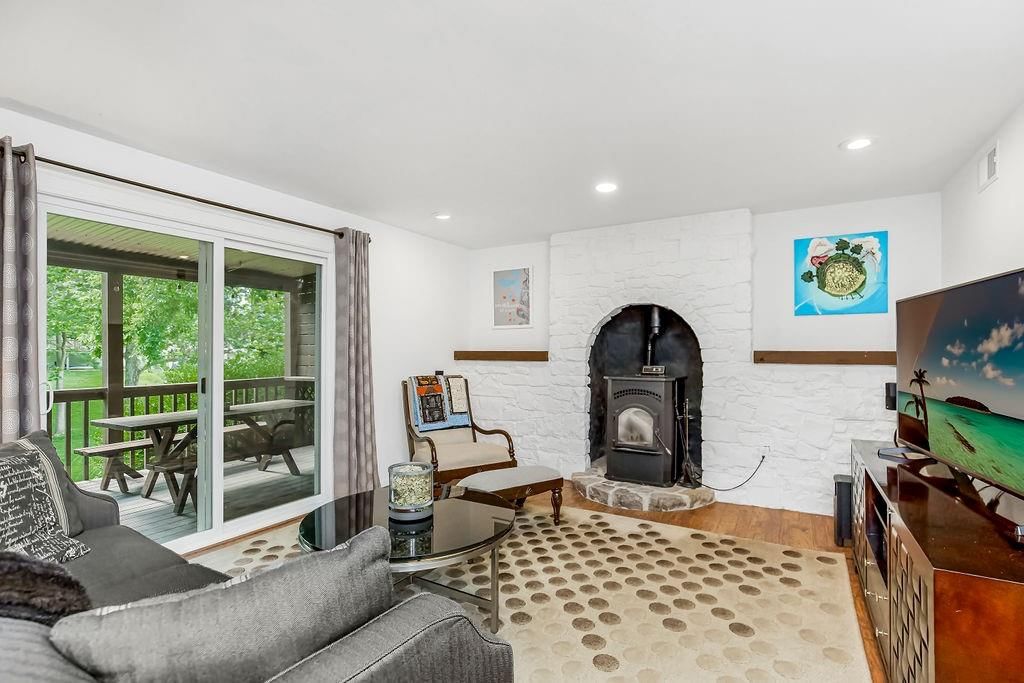 1045 NW S SOUTH SHORE Drive — photo 8