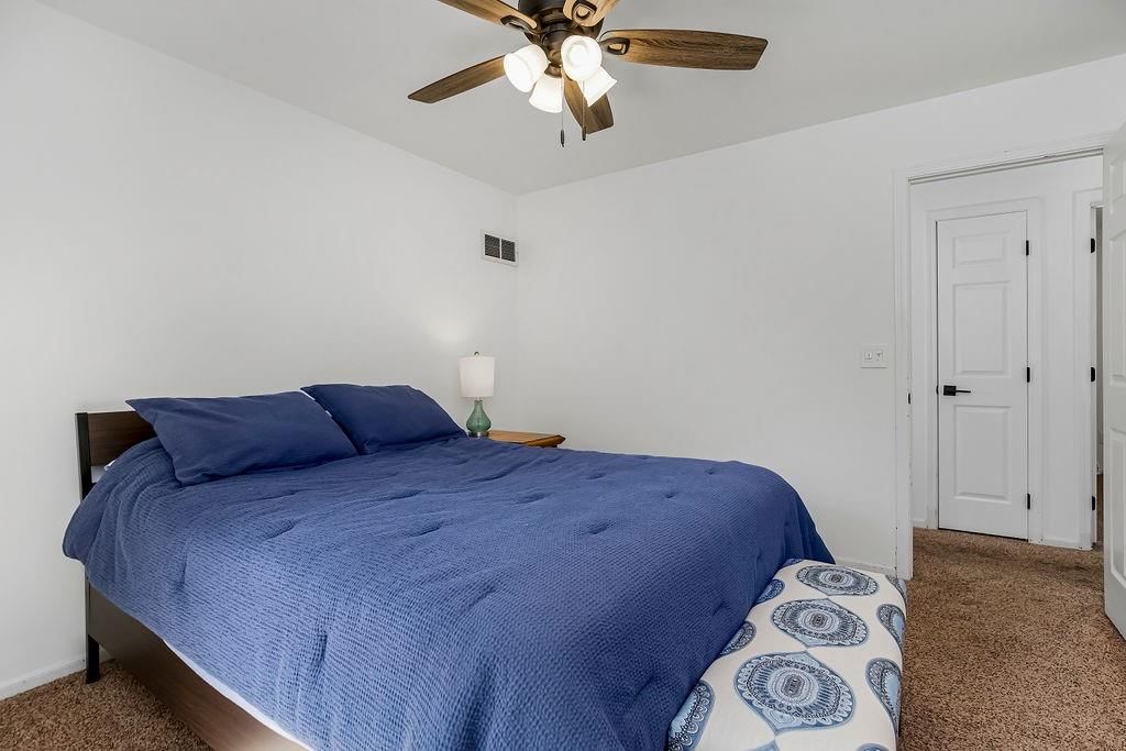 1045 NW S SOUTH SHORE Drive — photo 17