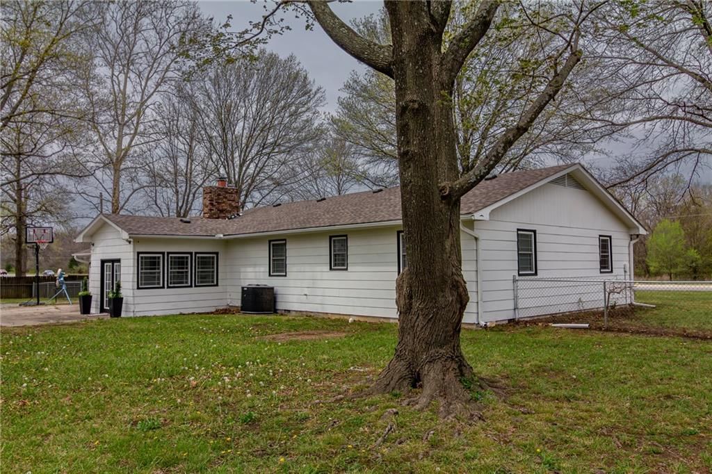 101 W North County Road — photo 37