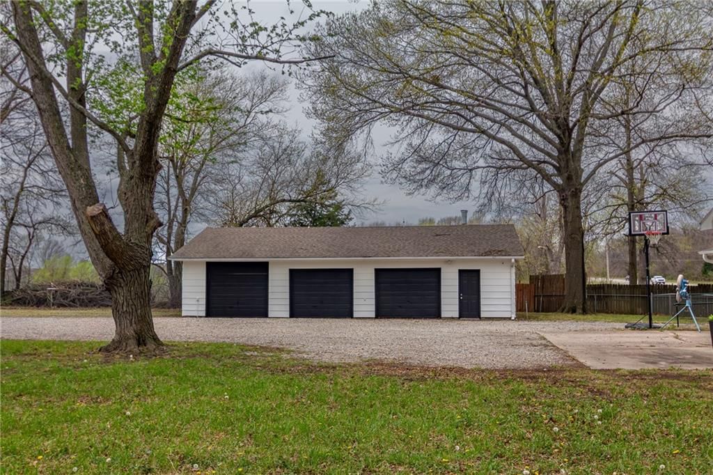 101 W North County Road — photo 38