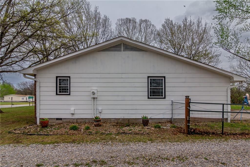 101 W North County Road — photo 40