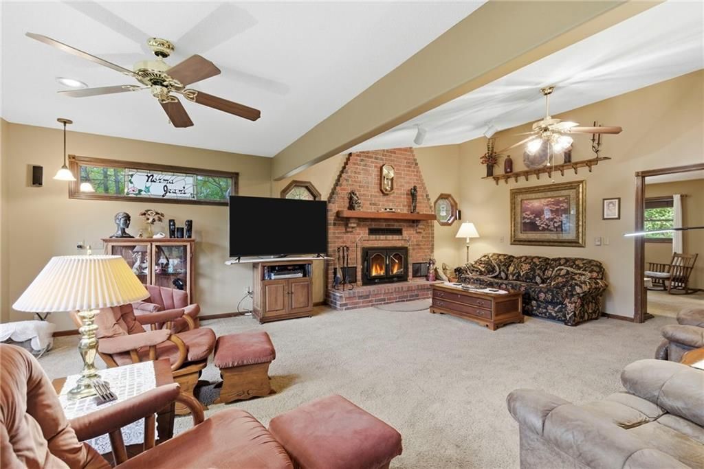 1841 Lake Bluff Drive — photo 7