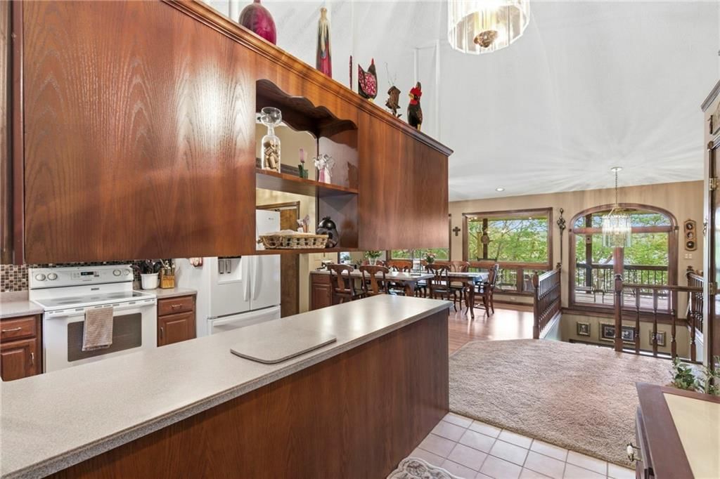 1841 Lake Bluff Drive — photo 14