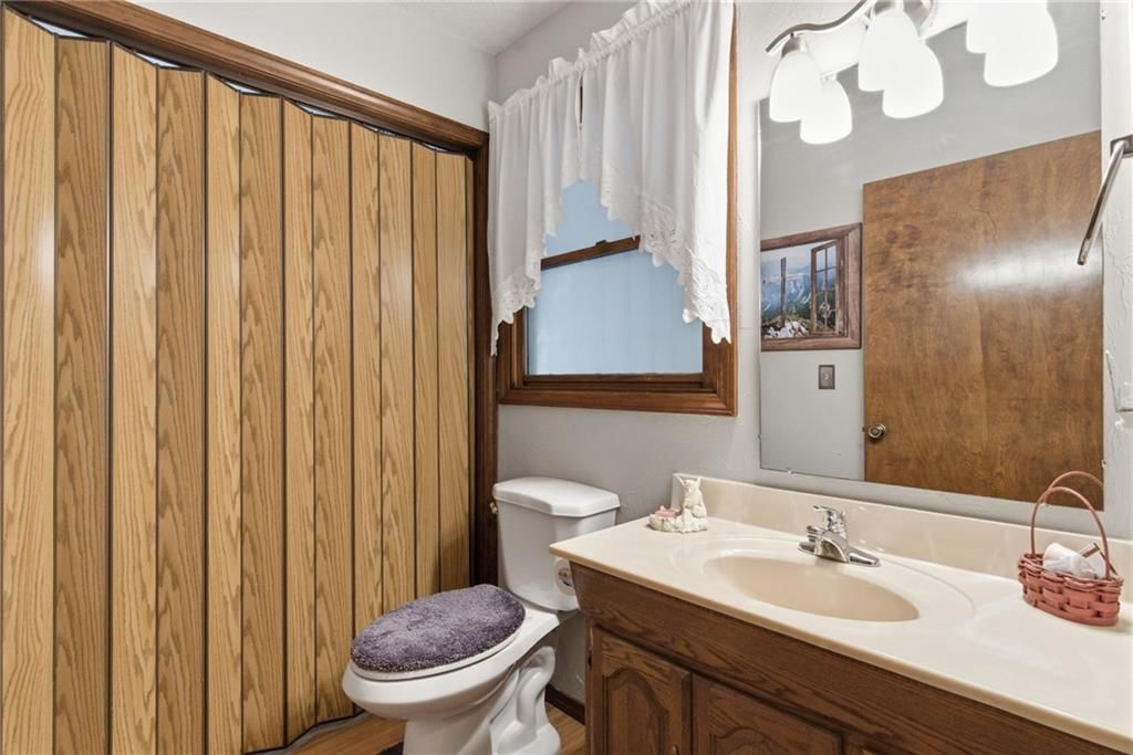 1841 Lake Bluff Drive — photo 16