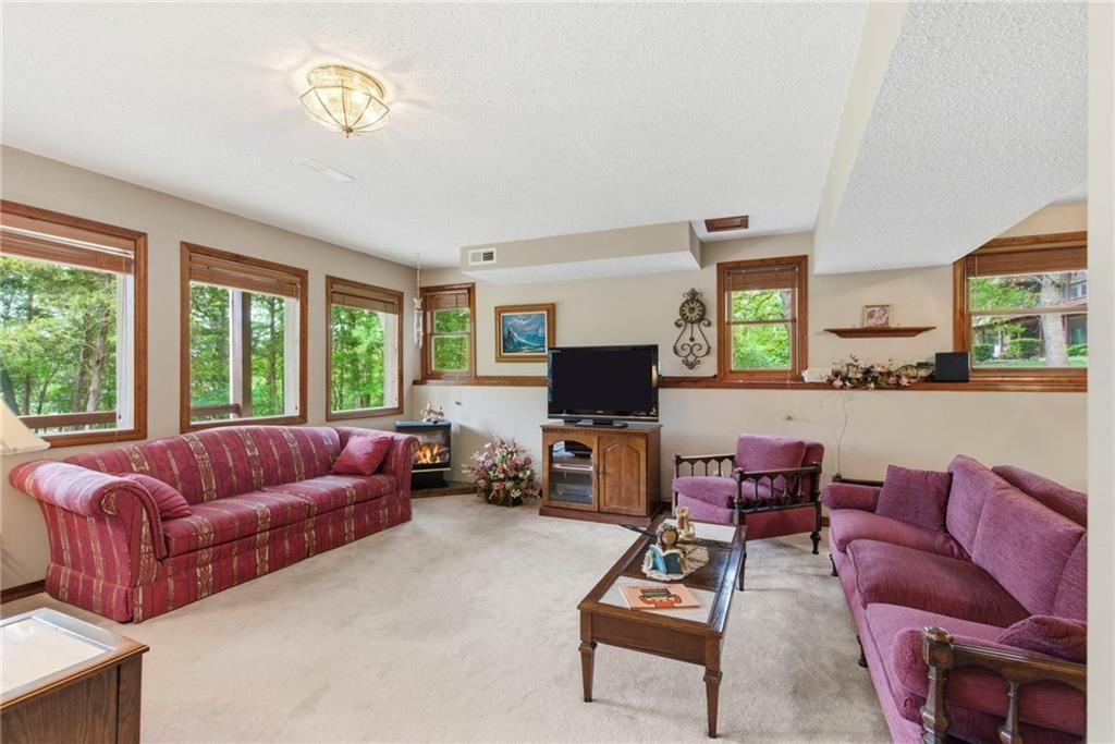 1841 Lake Bluff Drive — photo 23