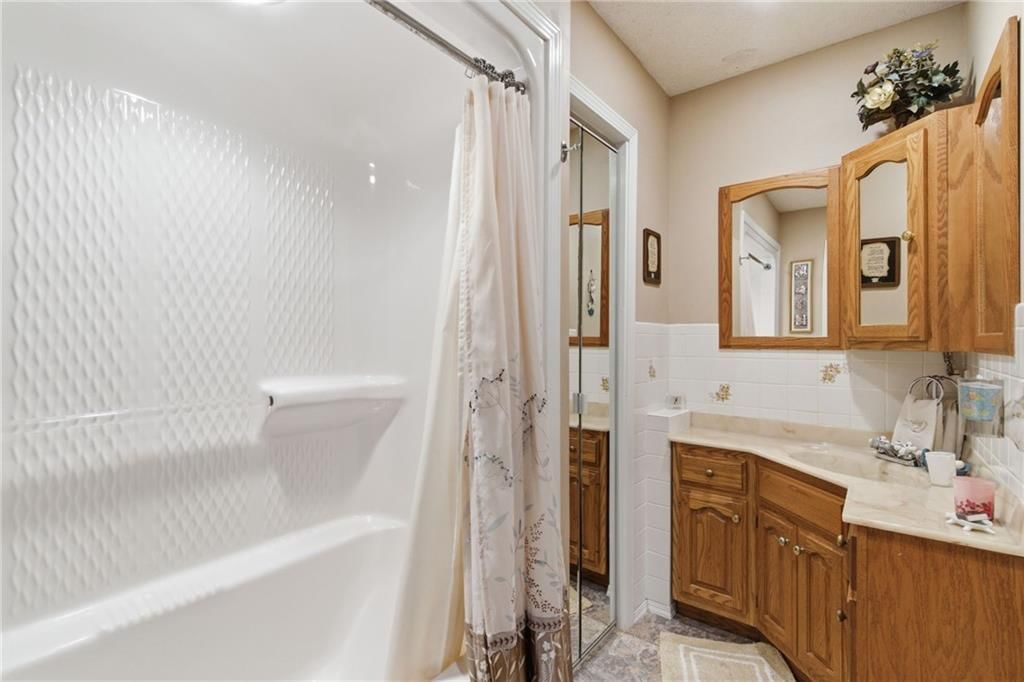 1841 Lake Bluff Drive — photo 26