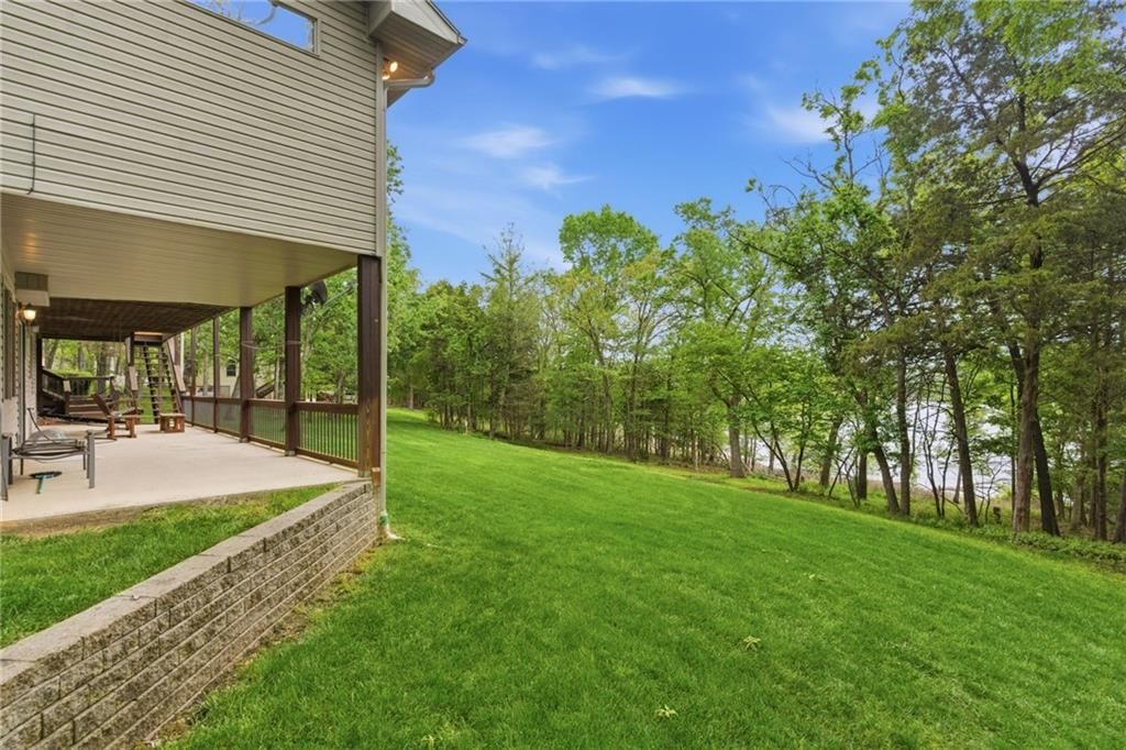 1841 Lake Bluff Drive — photo 34