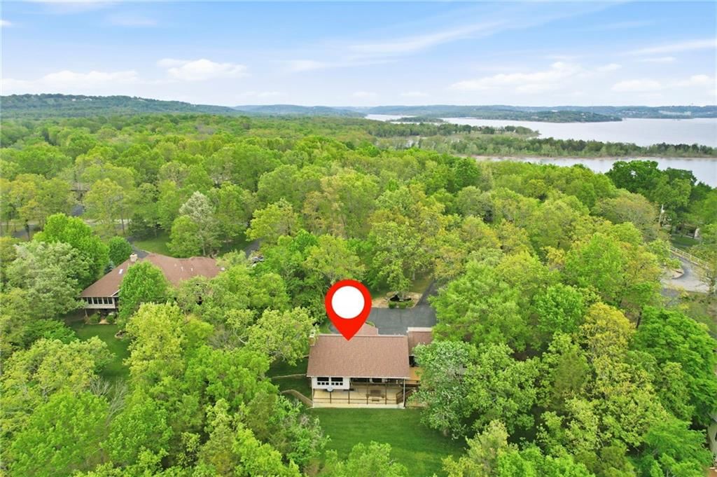 1841 Lake Bluff Drive — photo 37