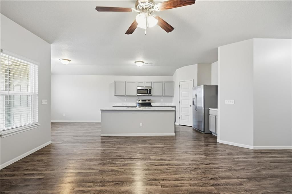 21832 Franklin Street — photo 9