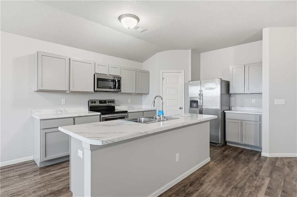 21832 Franklin Street — photo 10