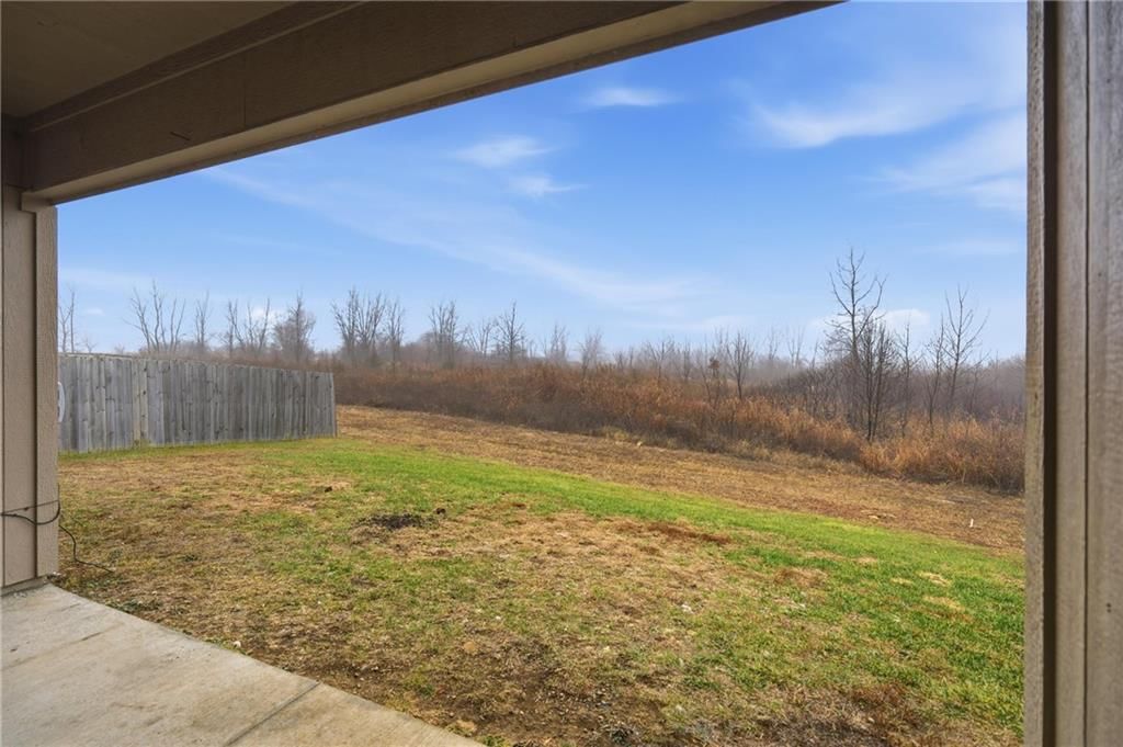 21832 Franklin Street — photo 24