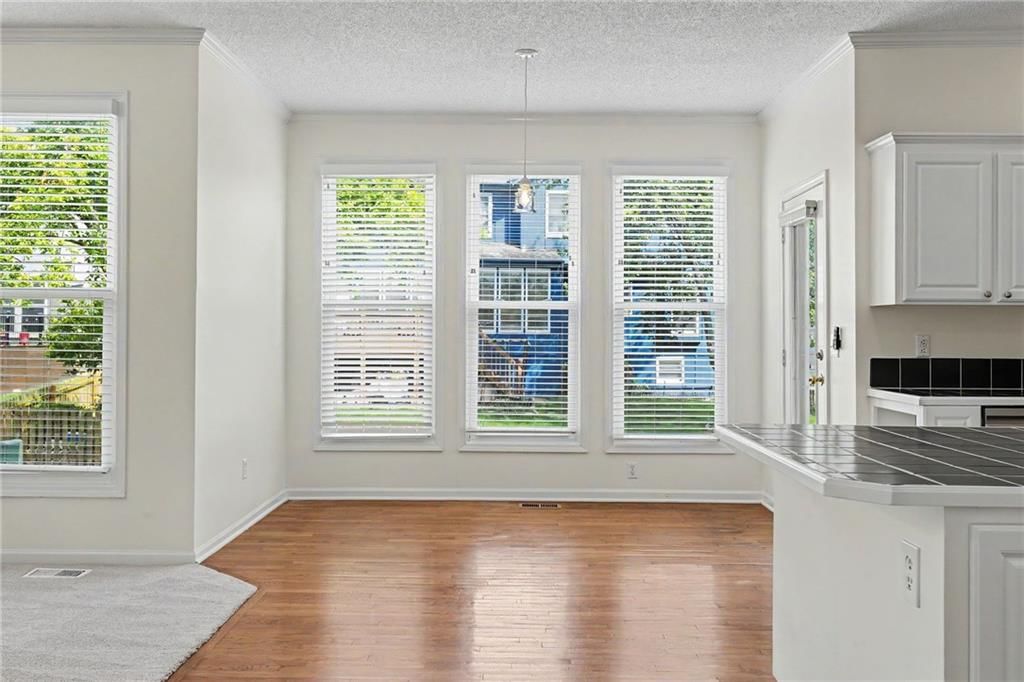8006 W 129 Terrace — photo 7