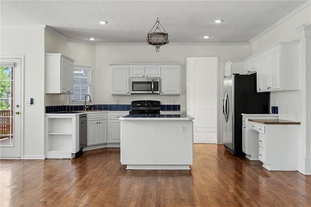 8006 W 129 Terrace — photo 15