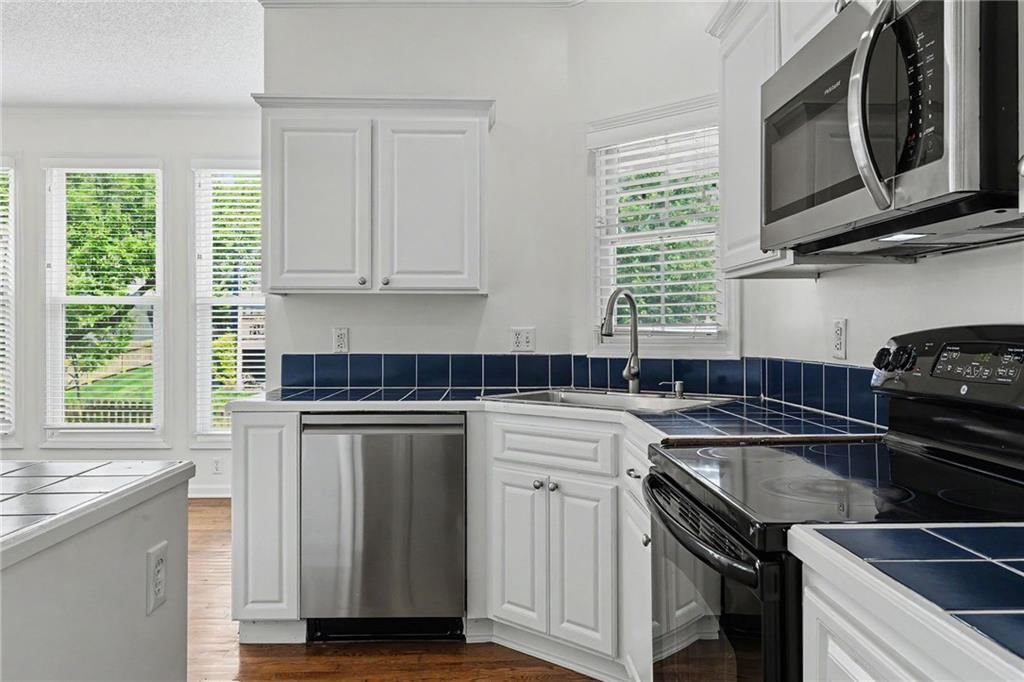 8006 W 129 Terrace — photo 18