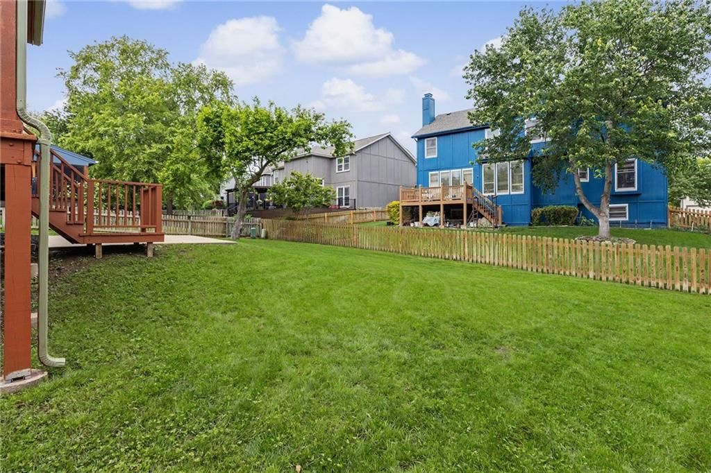 8006 W 129 Terrace — photo 48