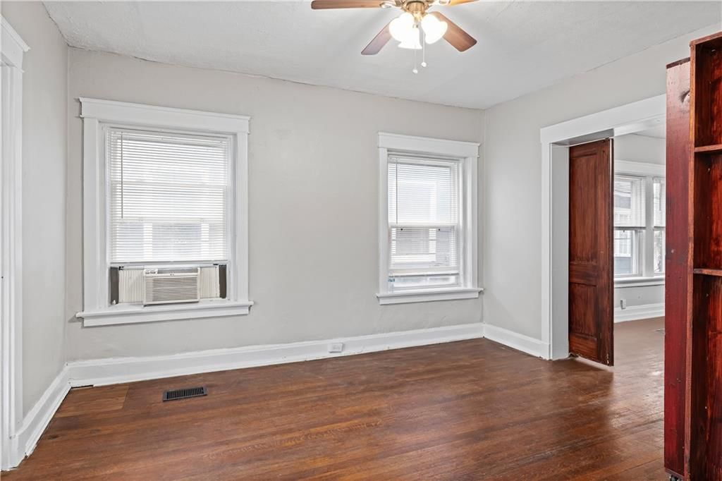 4245 Harrison Street — photo 24