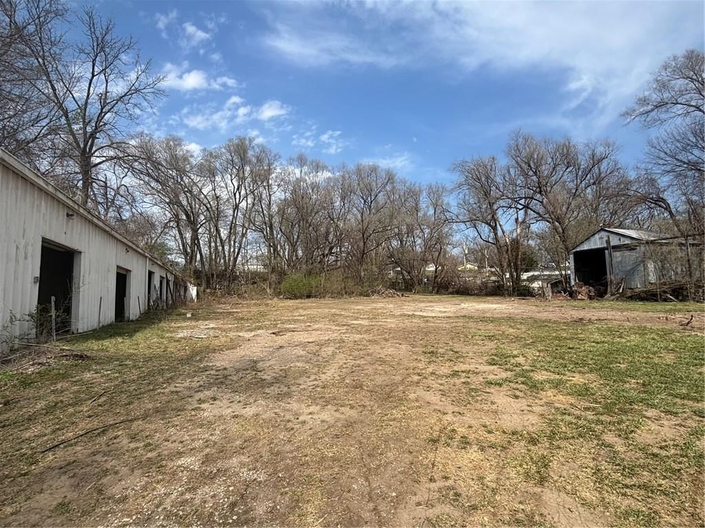 2519 Garfield Avenue — photo 12