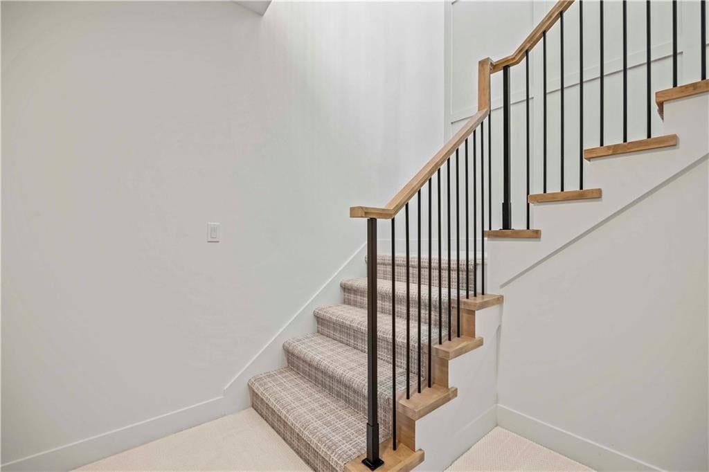 Photo 37 of 45 - 500 Bentwater Drive, Raymore, MO 64083