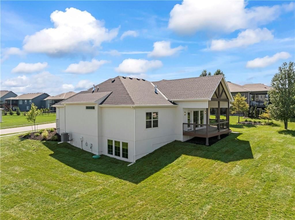 Photo 42 of 45 - 500 Bentwater Drive, Raymore, MO 64083