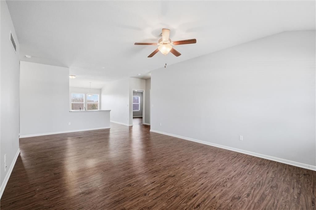31735 W 172nd Street — photo 5