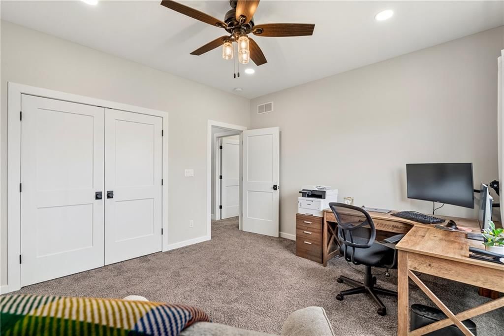 24218 NE 136th Street — photo 28