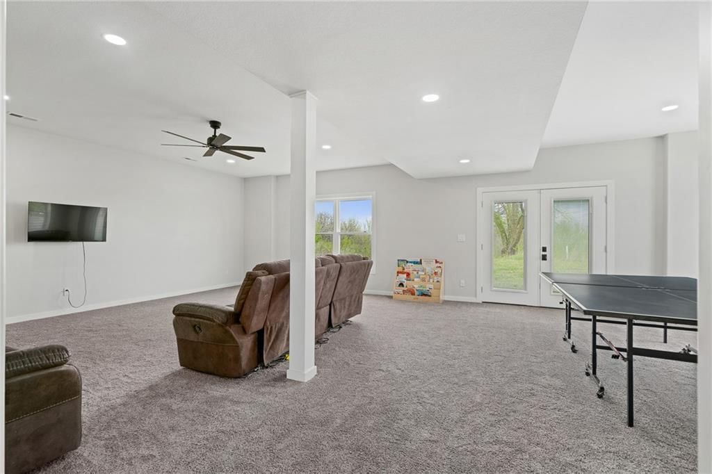 24218 NE 136th Street — photo 33
