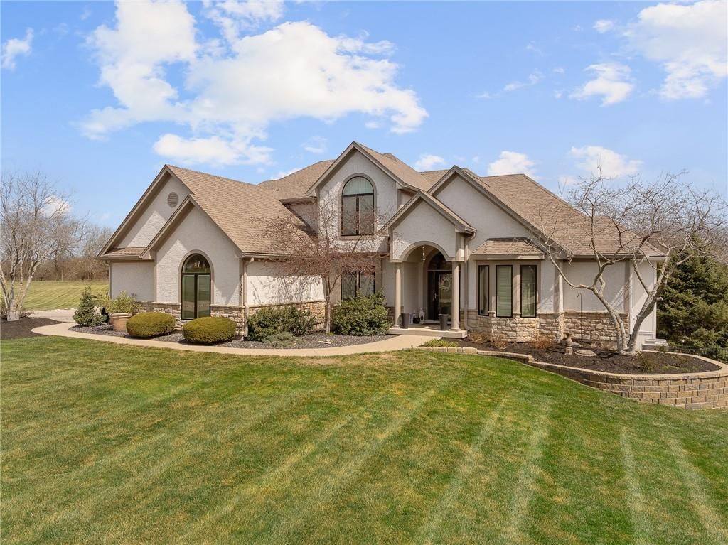 25002 Woodland Circle — photo 2