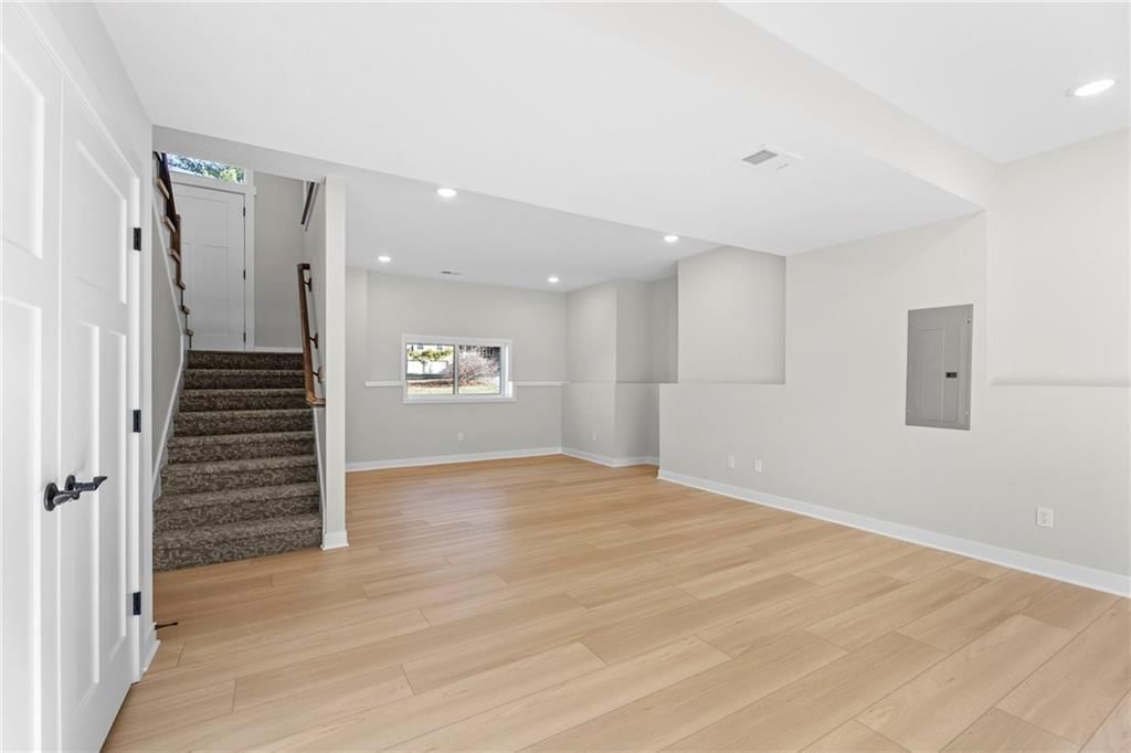3416 Iowa Street — photo 23