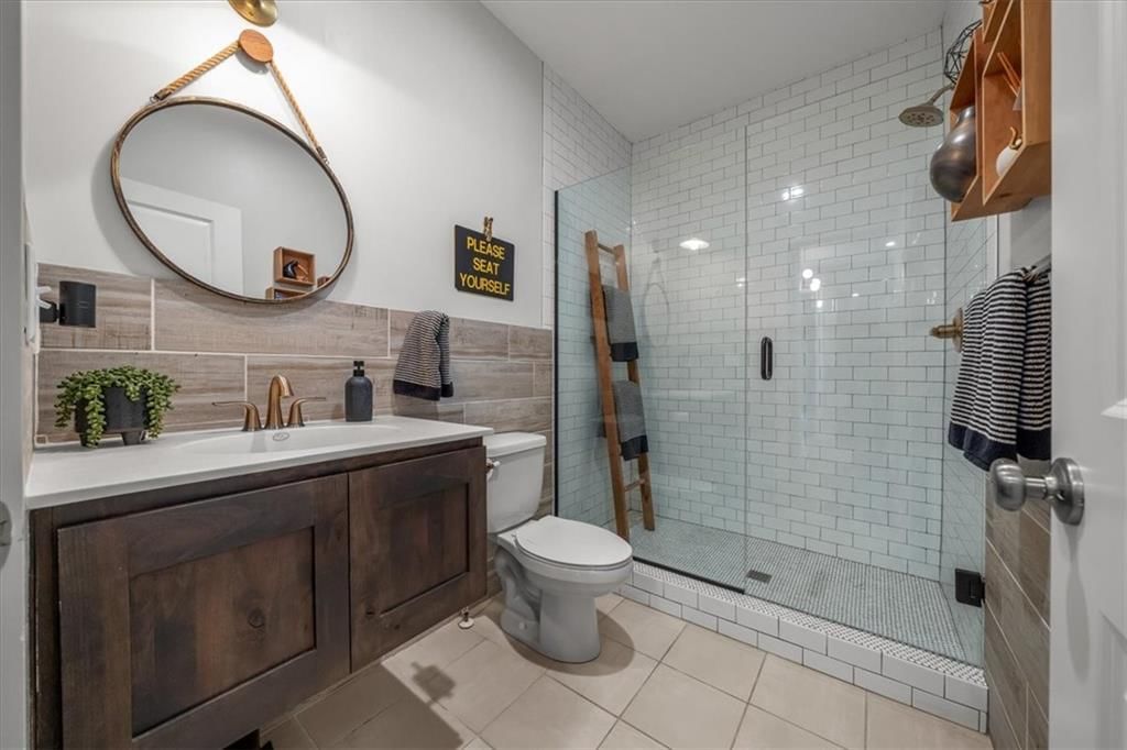 6927 Glenn Lane — photo 35