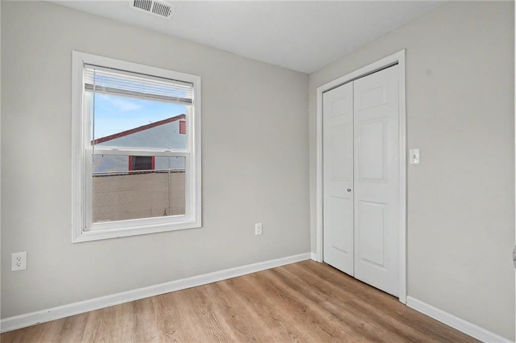 1106 S 50th Drive — photo 12