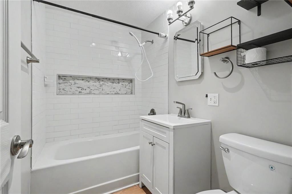 1106 S 50th Drive — photo 14