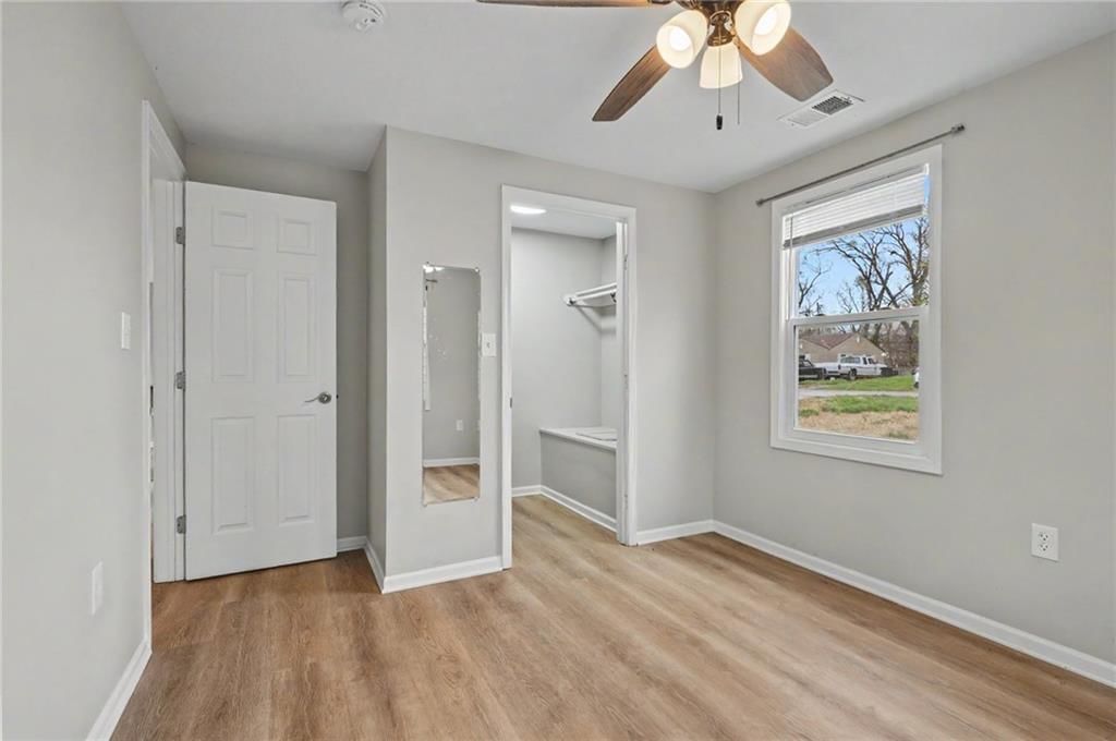 1106 S 50th Drive — photo 18