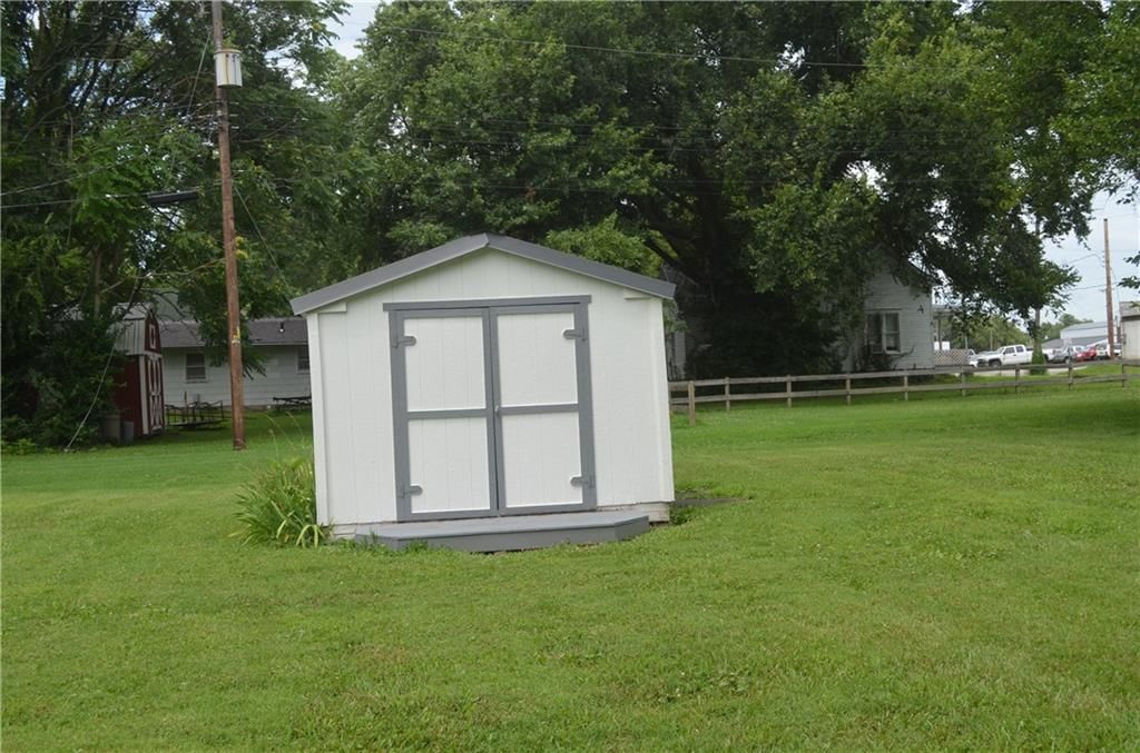 24 W 2nd Street — photo 12