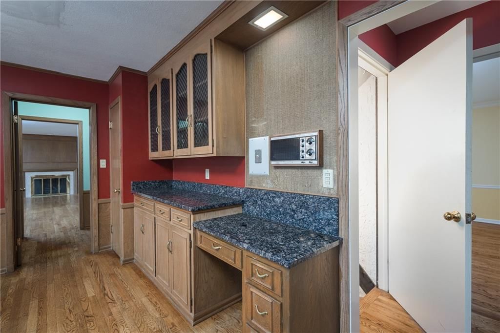 1900 W 70th Street — photo 23