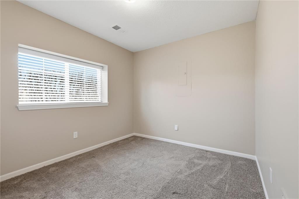 17189 S Pratt Street — photo 22