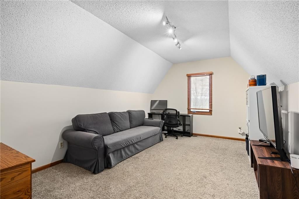 5826 Oakview Street — photo 11