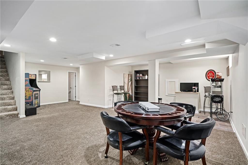 5826 Oakview Street — photo 18