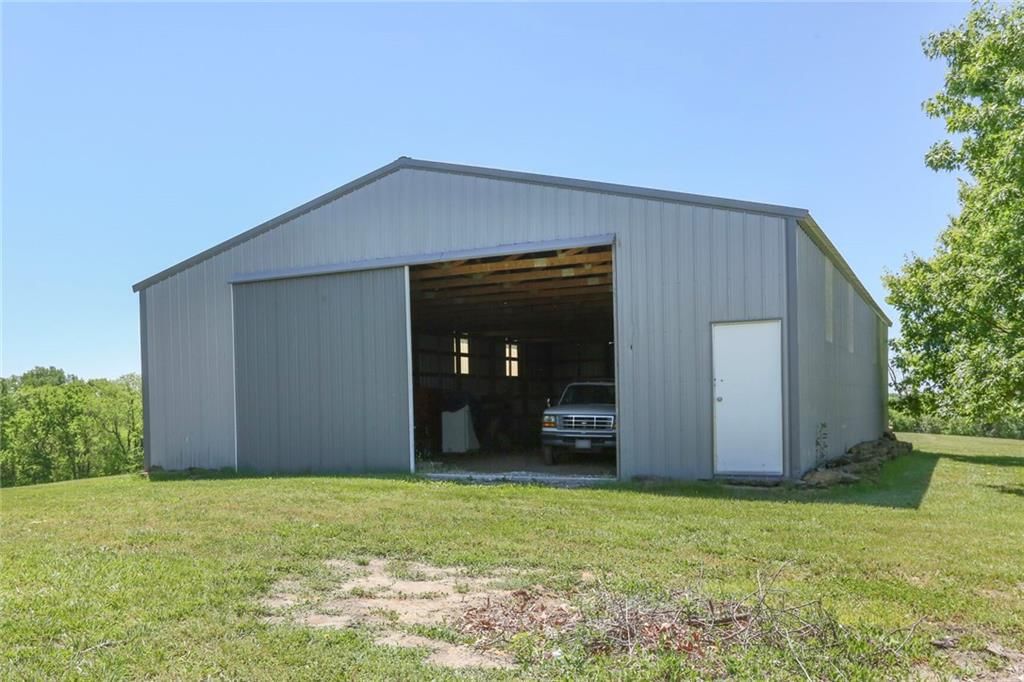 19412 Shanks Road — photo 28