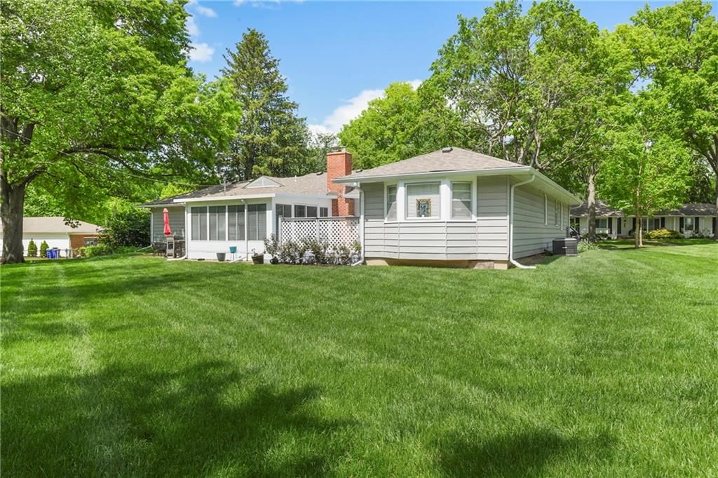 4201 W 98th Terrace — photo 39