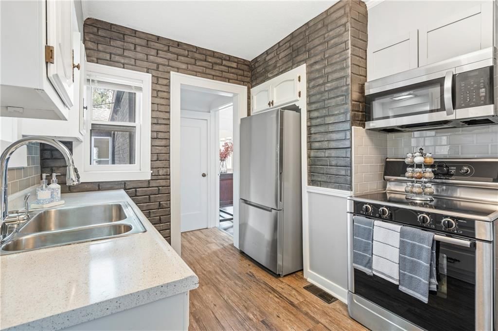 2118 Tauromee Avenue — photo 12