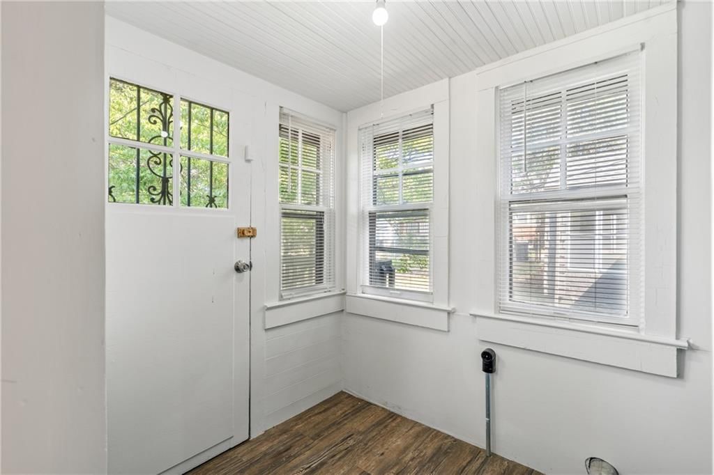 2118 Tauromee Avenue — photo 15