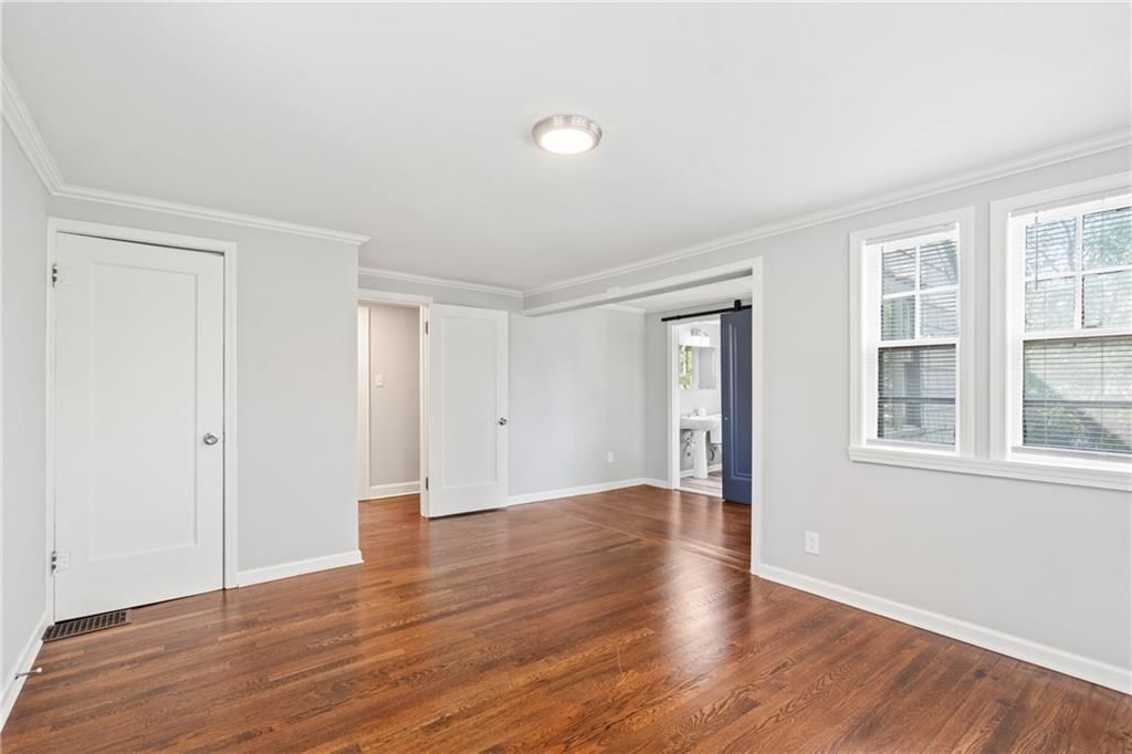 2118 Tauromee Avenue — photo 25