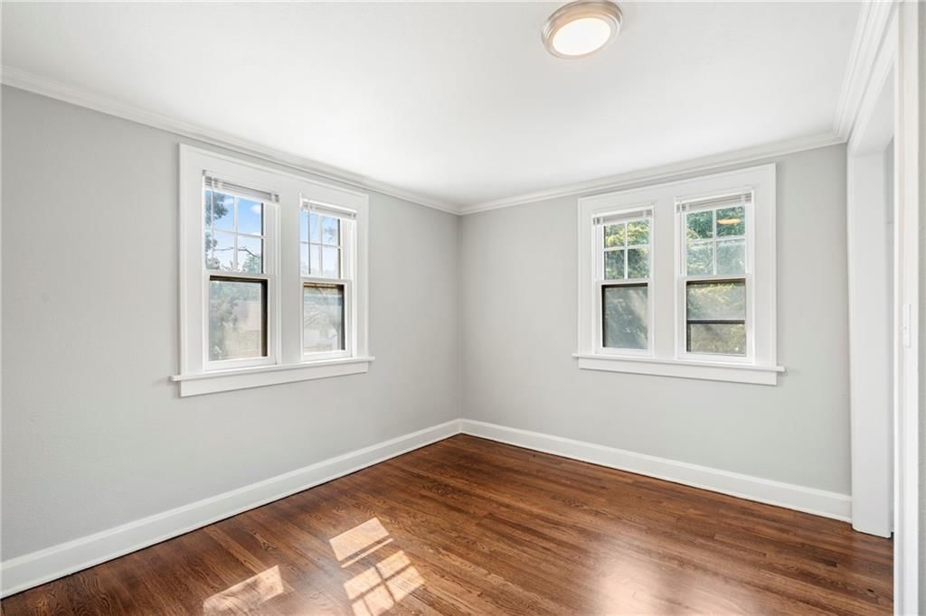 2118 Tauromee Avenue — photo 31
