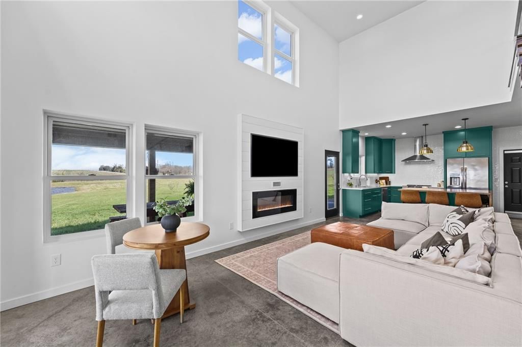 25594 Somerset Road — photo 5