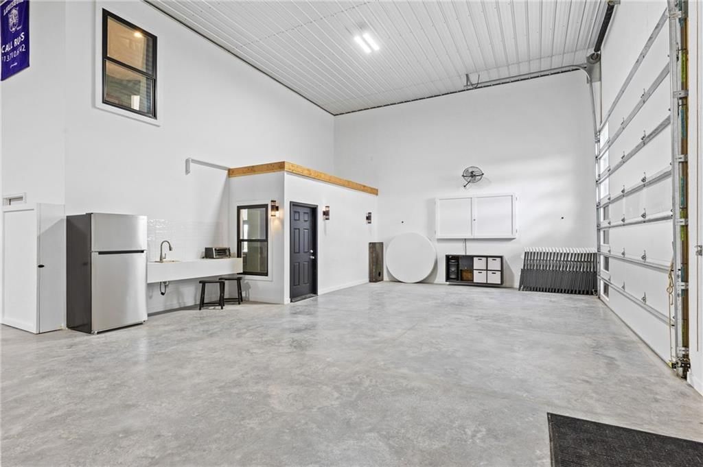 25594 Somerset Road — photo 35